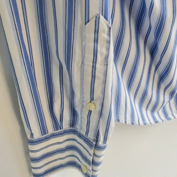 Abercrombie & Fitch Men's Size S Muscle L/Sl white shirt with Lt. Blue stripes - Picture 5 of 10